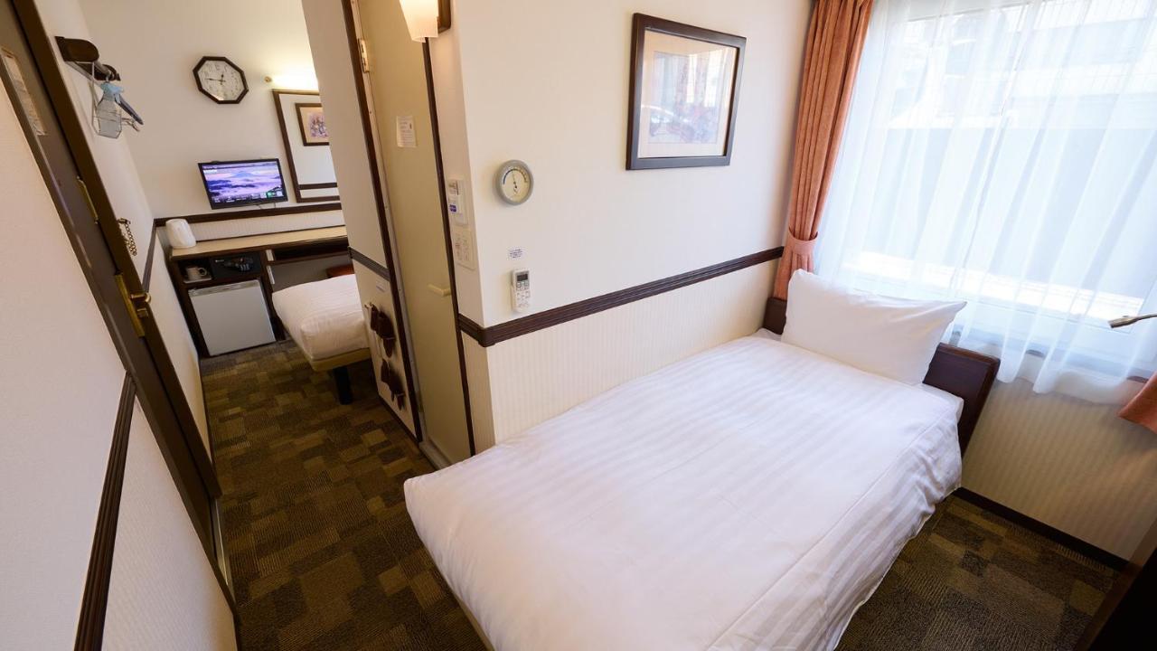 Toyoko Inn Tokyo Akigawa-Eki Kita-Guchi Akiruno Exteriör bild