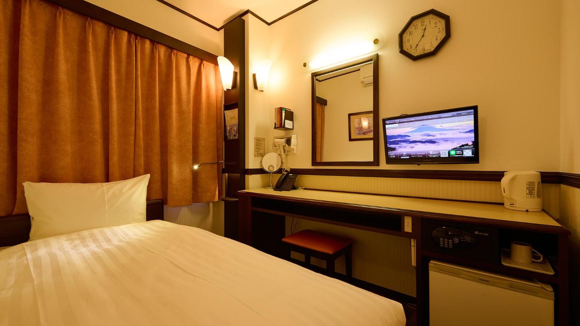 Toyoko Inn Tokyo Akigawa-Eki Kita-Guchi Akiruno Rum bild