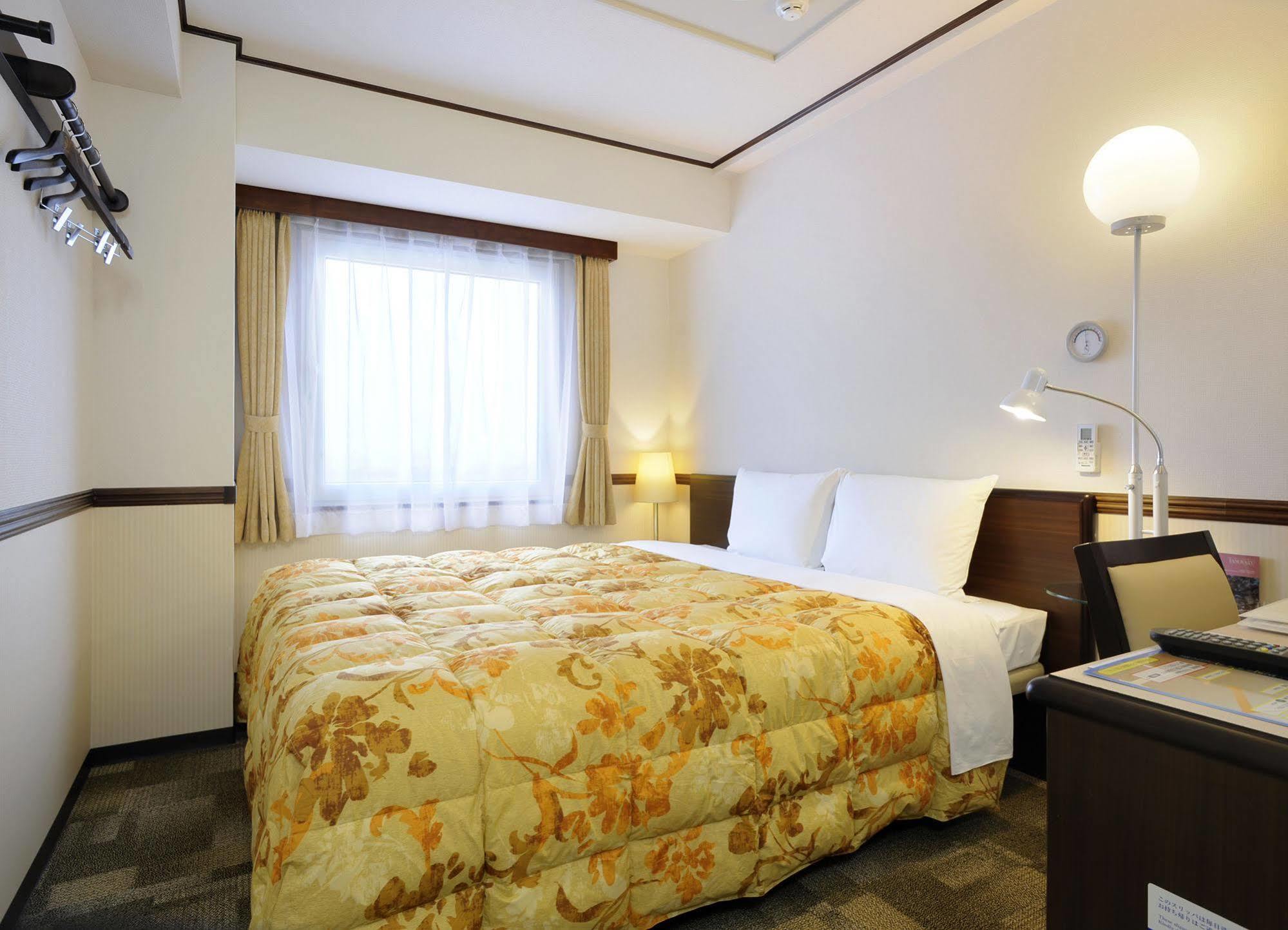 Toyoko Inn Tokyo Akigawa-Eki Kita-Guchi Akiruno Exteriör bild